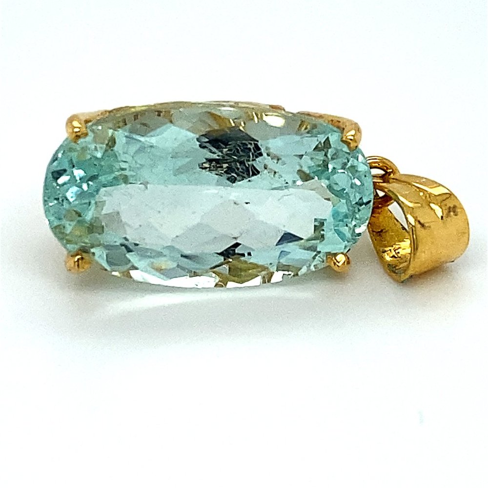 Aquamarine 13.37ct Solid 18K Yellow Gold Pendant